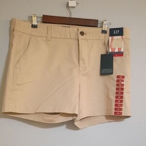 GAP Women's Beige Shorts